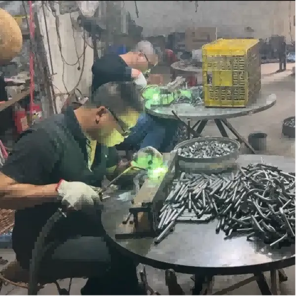 Precyzja w każdej krzywej: jak mocne oświetlenie wytrzymały metalowe rurki dla klientów globalnych
