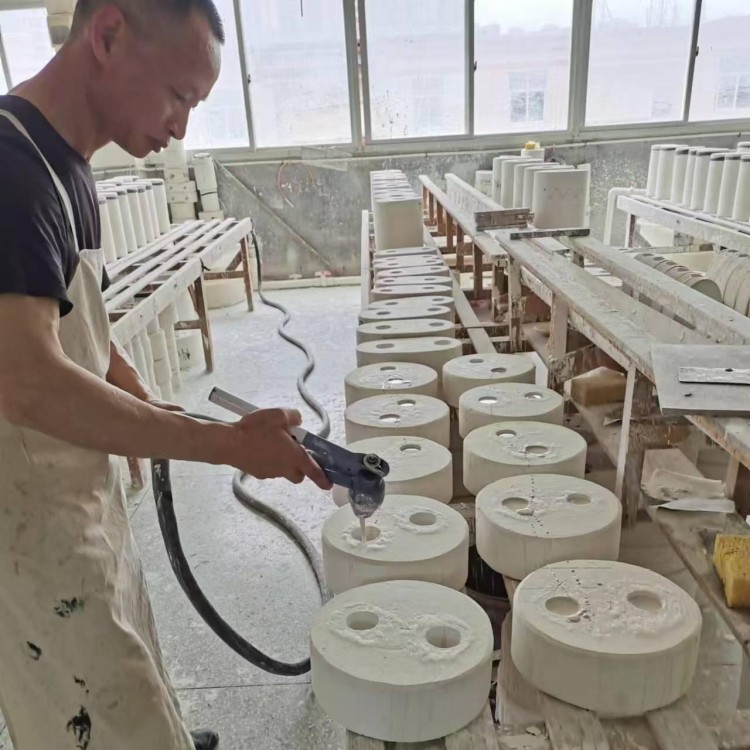Od gliny do światła: 10 kroków do wytwarzania trwałego oświetlenia porcelanowego przy silnym oświetleniu