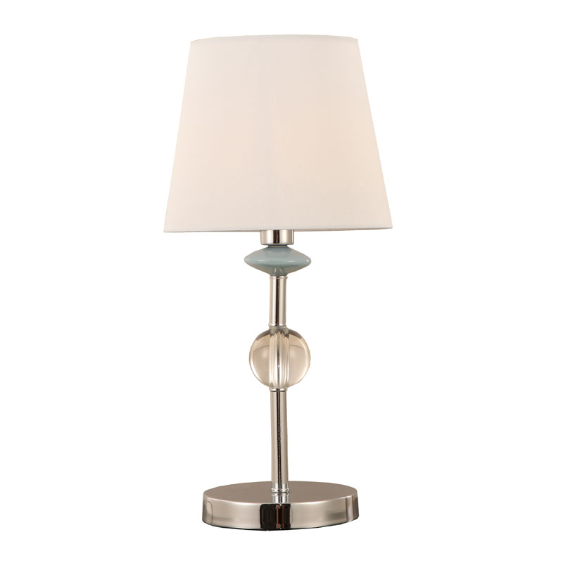 Lampa stołowa w kolorze złamanej bieli w kształcie stożka